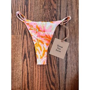 Stone Fox Swim Isle Hot Tropix Bikini Bottoms XS Nylon Coral Orange Floral